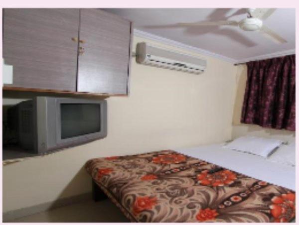 Hotel Sapphire Residency Mumbai Room photo