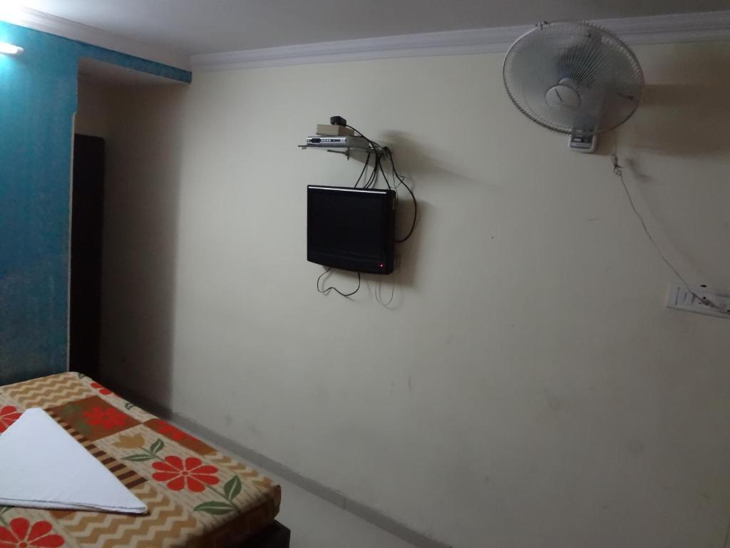 Hotel Sapphire Residency Mumbai Room photo
